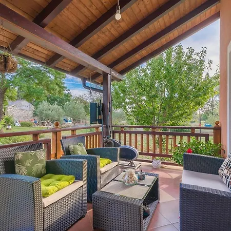 Holiday home Haus Toni Fuer 9 Personen *