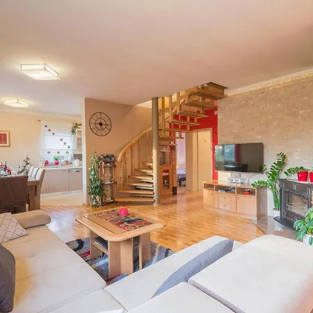 Haus Toni Fuer 9 Personen