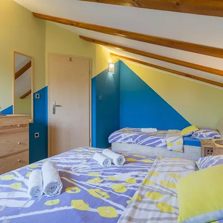 Haus Toni Fuer 9 Personen * Murvica